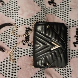 Elegant Black Quilted Chain Bag